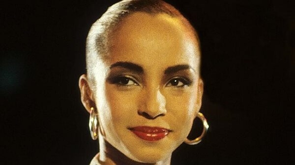Sade's signature look was a pair of bold, gold earrings.