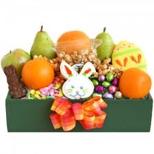 1-10_unique_easter_gifts_similing_bunny_fruit_box