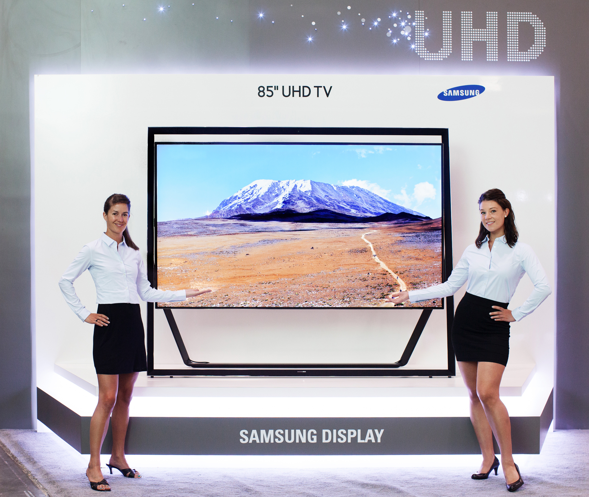 Алиса телевизор купить 65. Телевизор Samsung 85 дюймов. Телевизор большой 55 дюймов самсунг. Самсунг диагональ 85 дюймов. Самсунг 90 дюймов.