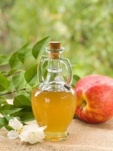 apple cider vinegar natural treatments for oily skin