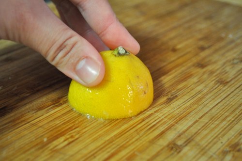 cutting board uses for lemon