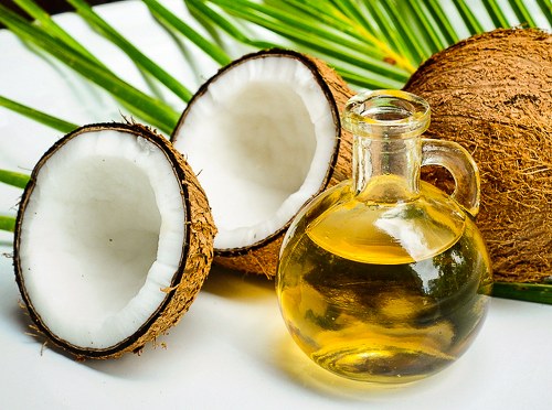 Home Remedies for Sore Throat coconut oil