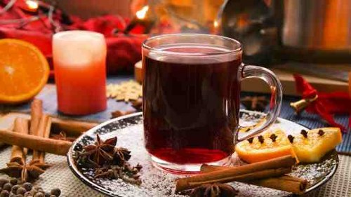hot alcoholic drinks Mulled Wine