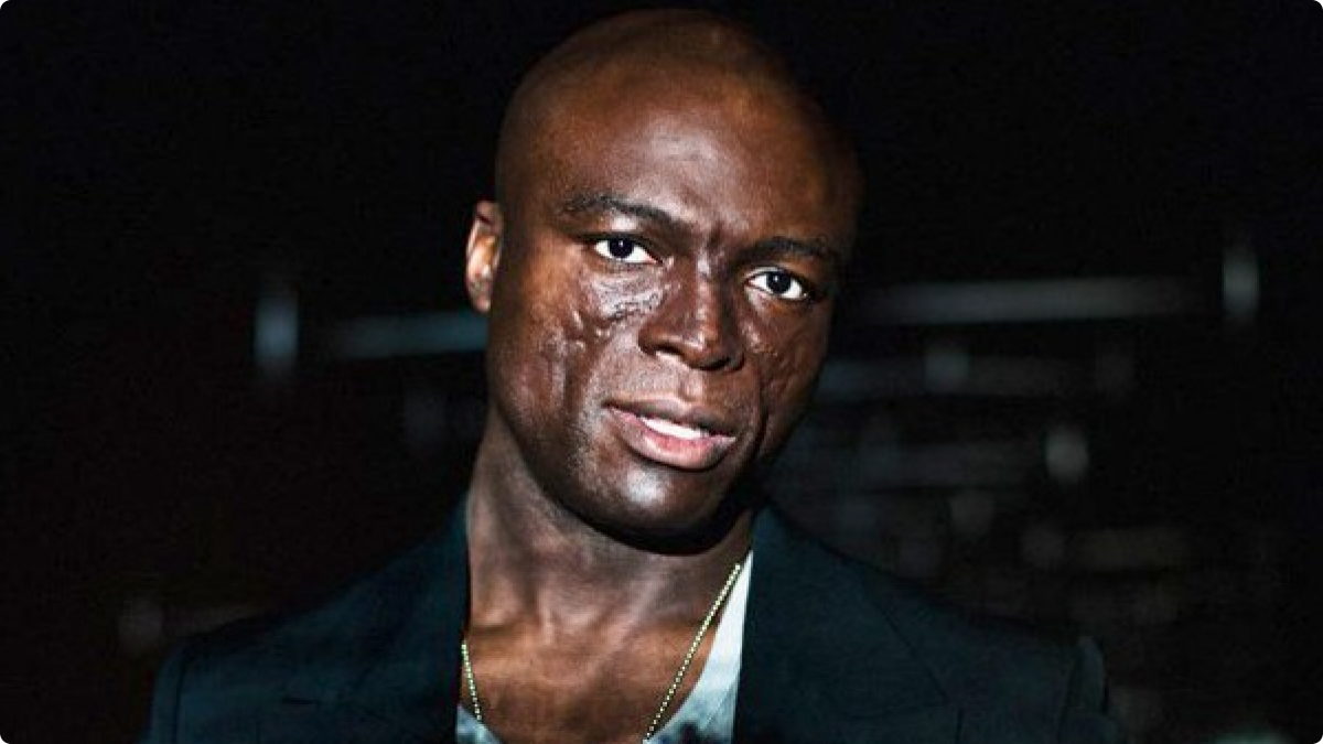 Seal is one of the 8 former fast food workers now stars.